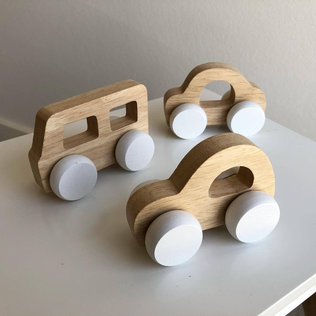 Autobuz jucarie din lemn pentru bebelusi, +6 luni, byAstrup - Manute Creative