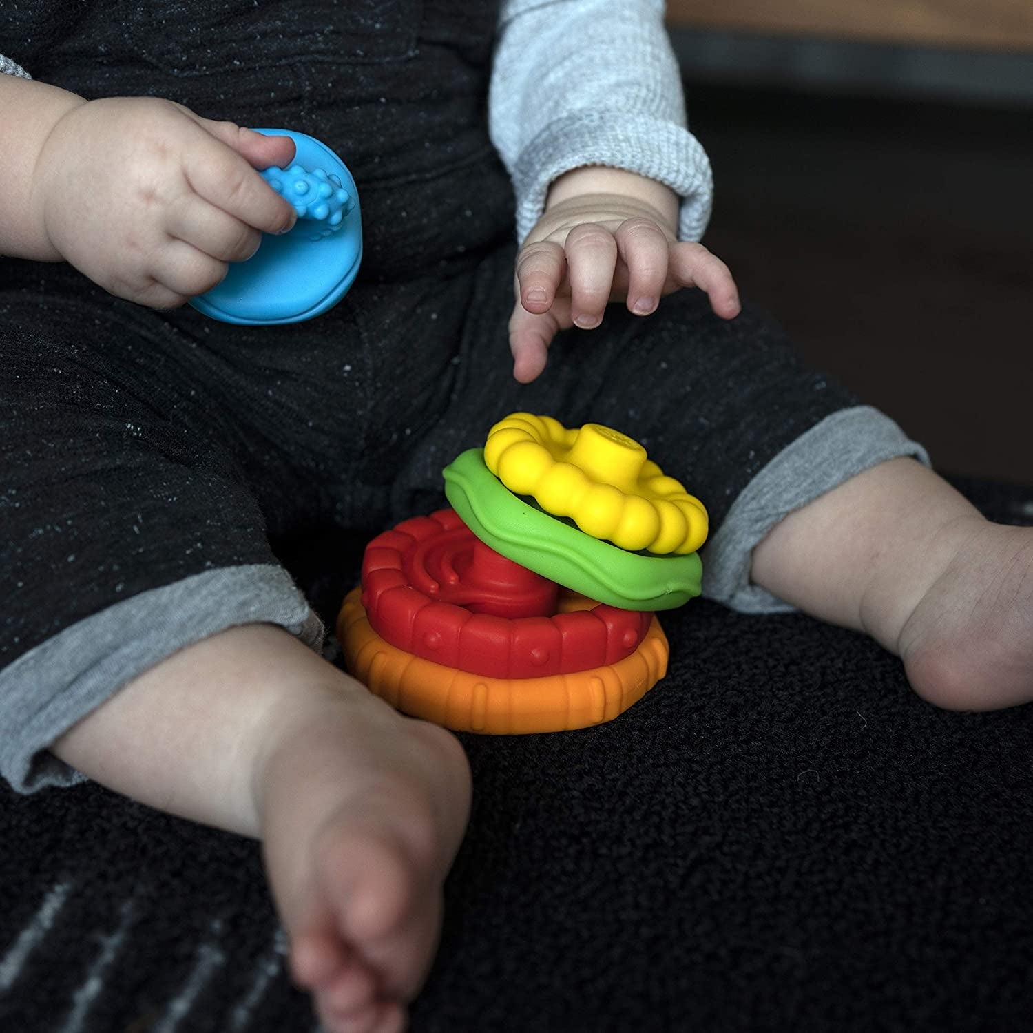 Baby Einstein - Jucarie multisenzoriala si de dentitie Stacking Teether