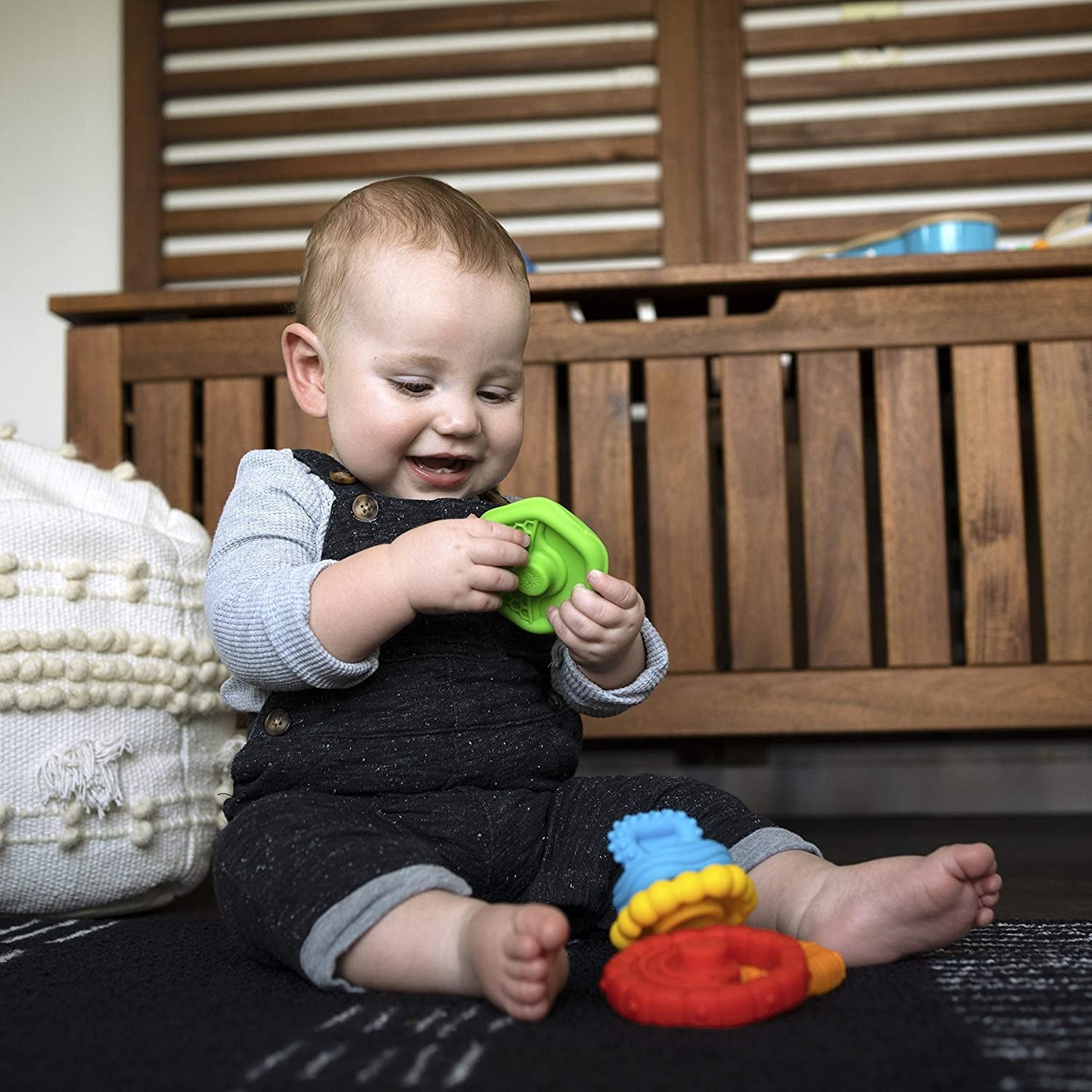 Baby Einstein - Jucarie multisenzoriala si de dentitie Stacking Teether