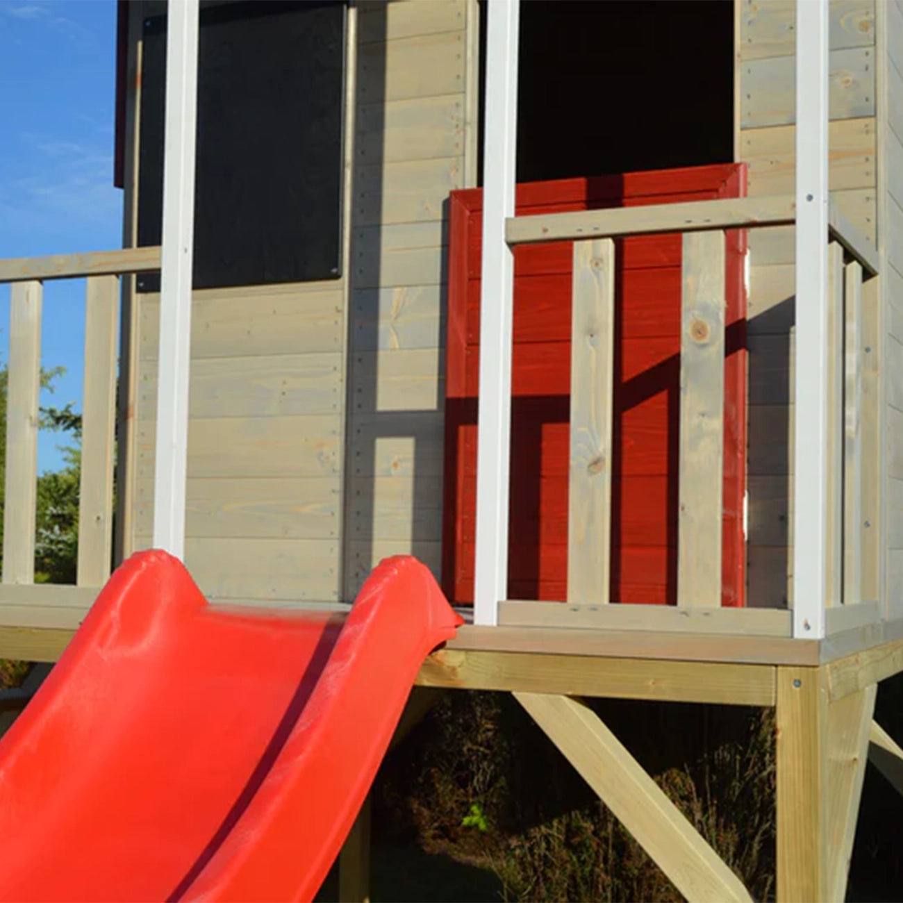 Casuta de gradina pentru copii, Summer Adventure House cu platforma, loc pentru nisip si tobogan, +3ani, Wendi Toys