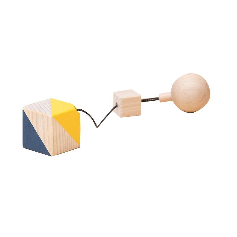 Jucarie din lemn corp geometric cub, colorat, pentru carusel / centru de activitati, Mobbli - Manute Creative