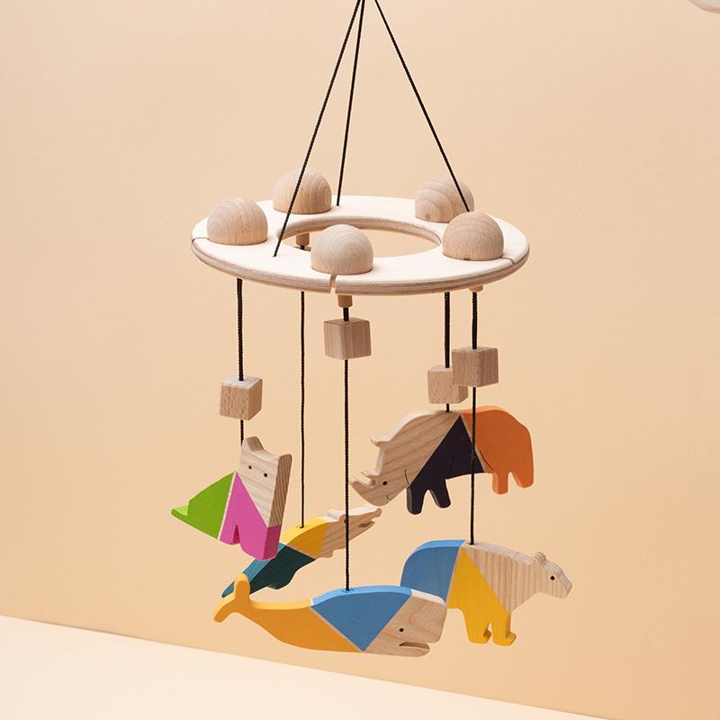 Carusel patut bebelusi Mobile, cu 5 jucarii colorate animale, lemn, Mobbli - Manute Creative