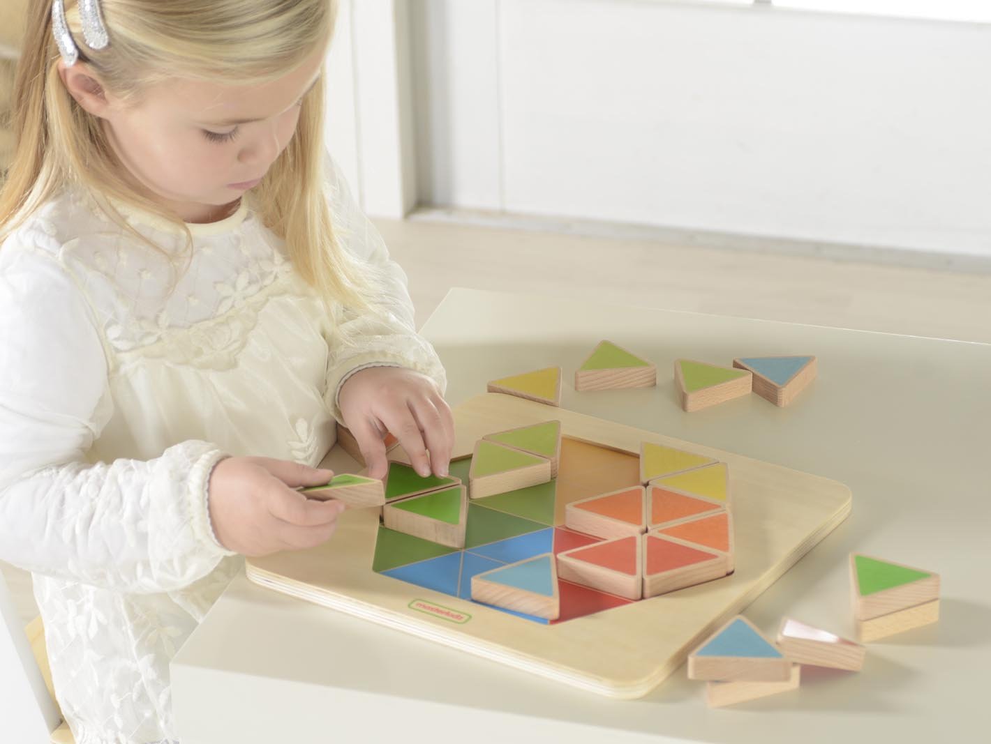 Puzzle creativ Hexagon colorat, din lemn, +3 ani, Masterkidz