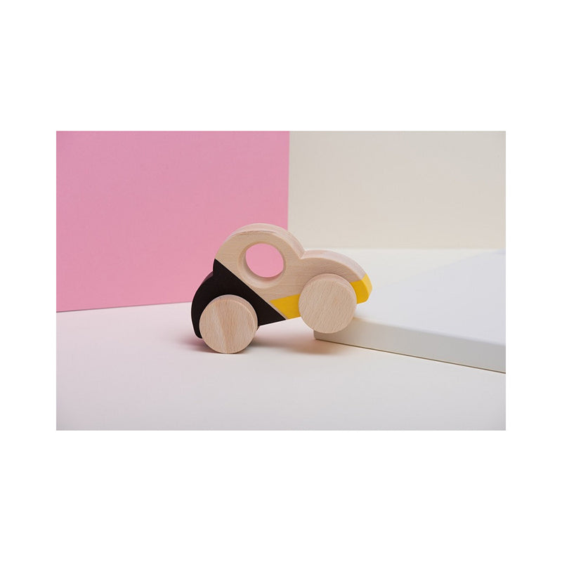 Masinuta Beetle jucarie Montessori din lemn, negru-galben, Mobbli